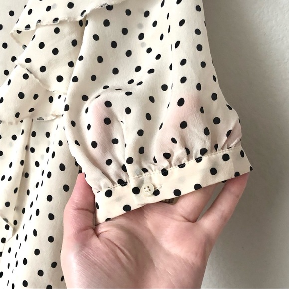 \Madewell\• V-Neck Silk Ruffle Top - Picture 13 of 16